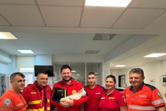 o femeie din prahova a nascut acasa ajutata de o vecina ghidata de vocea dispecerului 69138cfa9ffbd