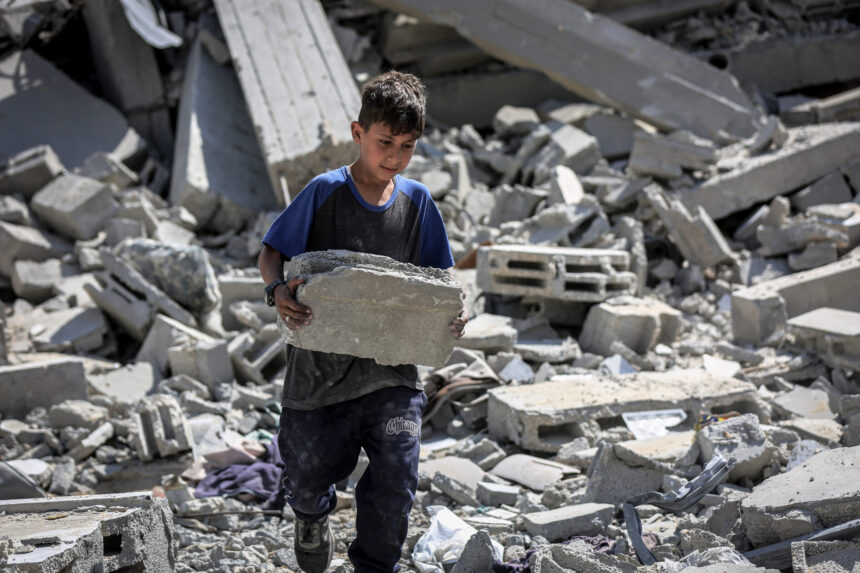 peste 10 000 de palestinieni ingropati sub daramaturi in fasia gaza 690d05e75752d