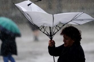 ploi abundente ninsori si vant puternic in intreaga tara 692176406e1e4