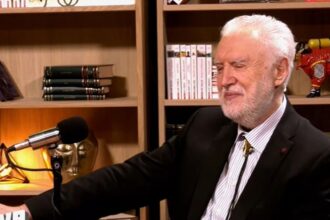 podcastul altceva cu adrian artene necesarele demitizari ale maleficului mihail sadoveanu cu stranepotul acestuia iordan herdford 691b6339ab5be