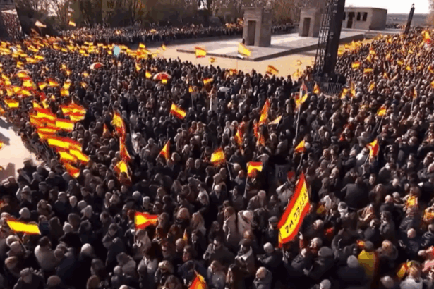 proteste la madrid manifestantii cer alegeri anticipate pe fondul acuzatiilor de coruptie in familia premierului sanchez 692c73f891b71