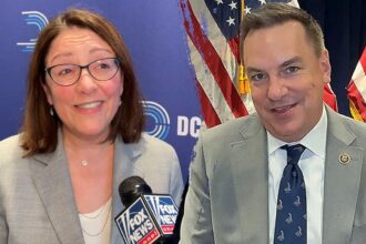 showdown for the house democrats republicans brace for high stakes midterm clash 6927173c8584d