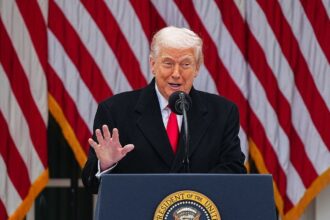 trump jokes that biden turkey pardon in 2024 invalid due to autopen 692609b4d3450