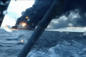 ucraina a lovit cu drone navale doua petroliere ale flotei fantoma a rusiei in marea neagra 692af261318b4