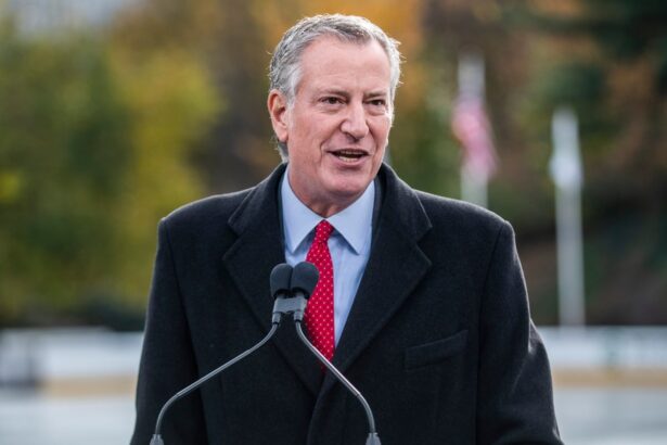 uk newspaper editor calls bill de blasio fake interview blunder humiliating 690524a1d5e84