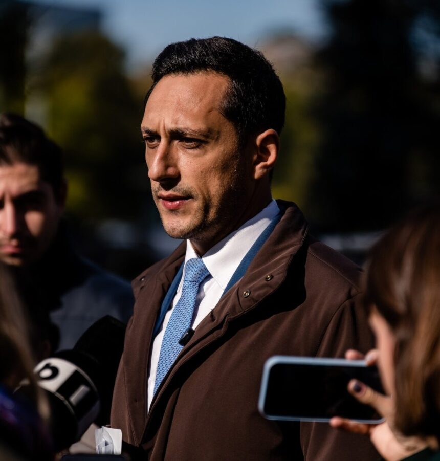 Vlad Gheorghe anunță retragerea din cursa pentru Primăria Capitalei