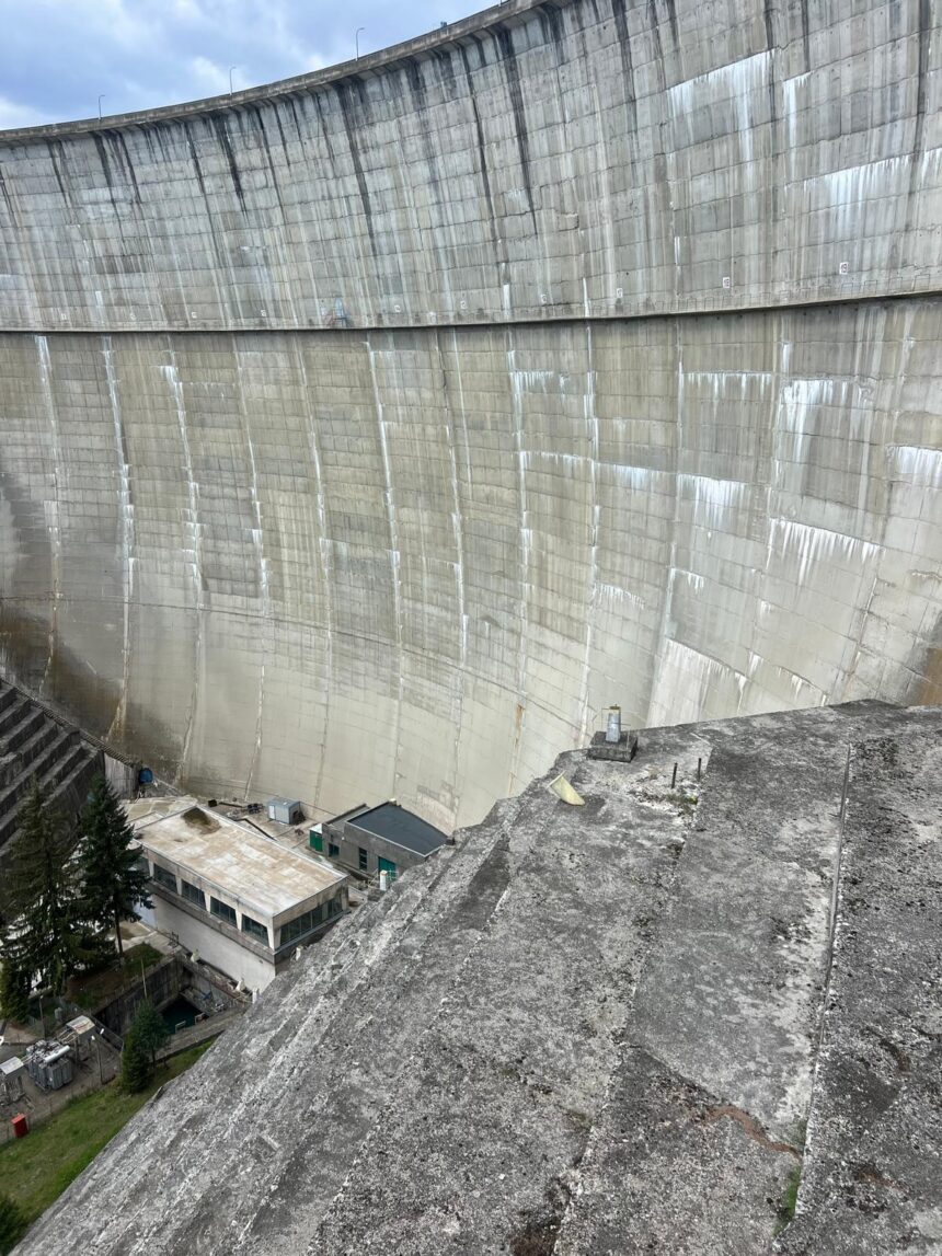 apele romane lucrarile hidrotehnice functioneaza normal umectarile vizibile nu indica o avarie 69356df06d023