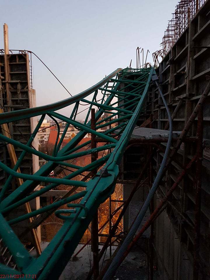 barbat de 42 de ani mort dupa ce a cazut de pe o macara in sectorul 1 al capitalei 69416eb76339a