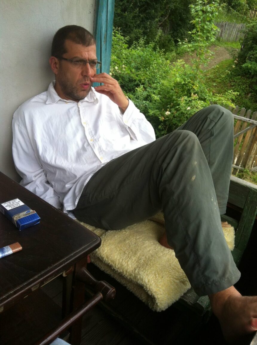 boala ascunsa care l a chinuit pe artan pana in ultima clipa in spatele scenei a dus o lupta grea 69303d007b9b4