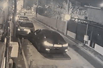 ce amenda a primit un sofer care a fugit dupa ce a lovit mai multe masini si un autocar pe o strada din bucuresti 69392c8957fe8