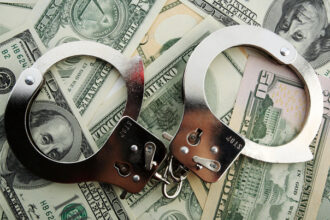 coruptia nu e motiv de concediere metrorex are sa i dea 40 000 de euro unui fost angajat concediat dupa ce a fost acuzat ca a cerut spaga 69318d773325a