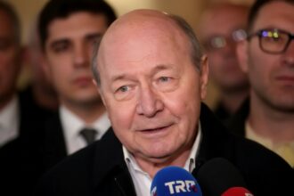 edited basescu explica de ce au pierdut psd si usr alegerile in capitala baluta si drula au decontat actiunile liderilor din partidele lor 6936c0a2a8366
