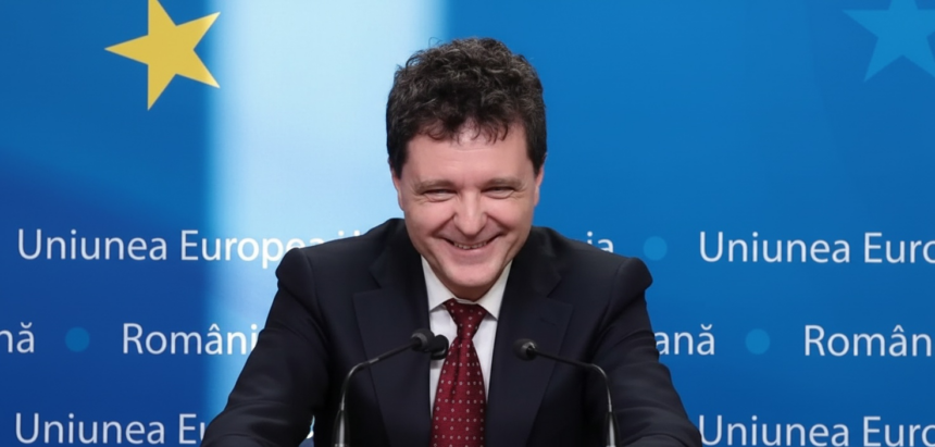 edited ce si doreste nicusor dan de la mos craciun cu care s a intalnit in finlanda daca lucreaza la nivelul asta de abstract 69450c6be94b5