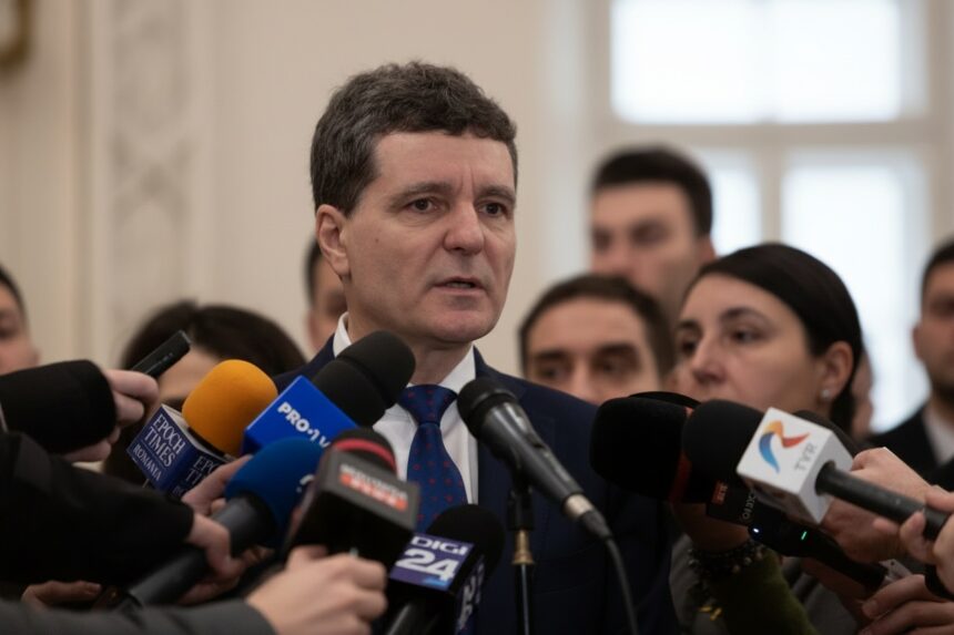 edited nicusor dan a gasit vinovatul pentru criza apei in opinia mea vinovatia este la apele romane 693029ba8b671