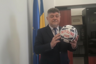 edited un parlamentar al opozitiei paseaza mingea motiunii lui sorin grindeanu da ordin parlamentarilor psd sa voteze motiunea de cenzura 6932a3c373df5