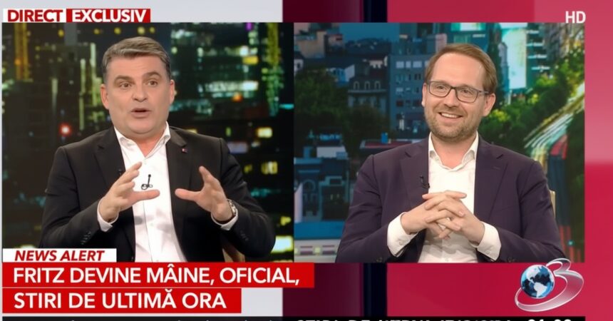 edited viitorul roman dominic fritz a incurcat versurile imnului national intr un studio de televiziune in incercarea de a l ajuta moderatorul l a incurcat si mai tare 6943a1180d19e