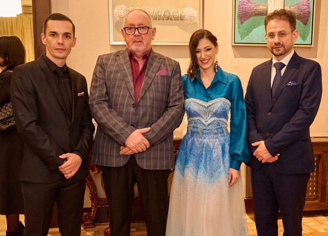 gratia viva noua expozitie deschisa de win gallery va propune sa patrundeti in universul botanic si cultural al artistului marcel lupse 692ec7ac0ba41