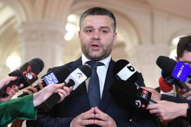 Ciprian Ciucu conduce in exit-poll-ul pentru Primaria Capitalei