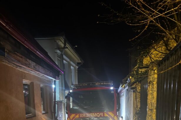 incendiu intr un imobil din brasov o persoana a fost transportata la spital 6941d89b07f78