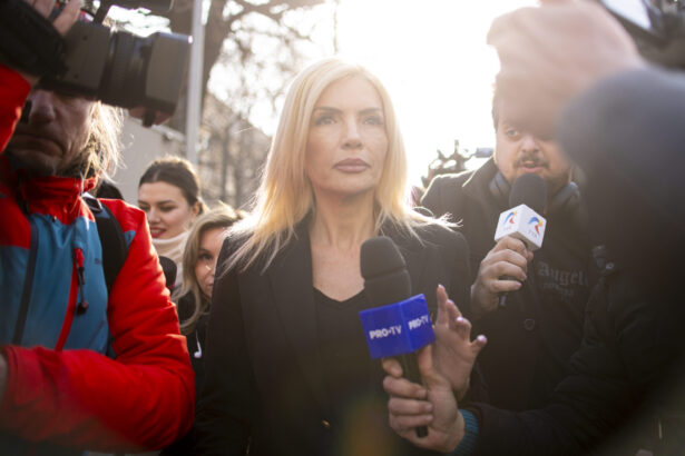 laura vicol atac virulent la recorder justitia e manipulata cu unghiuri selectate cu emotie impinsa pana la limita cu concluzii prestabilite 693ab3f61ebd8