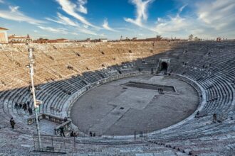 o arena romana in care au fost lupte cu gladiatori este modernizata pentru a gazdui evenimente de la jocurile olimpice 693a6c83bfbd5