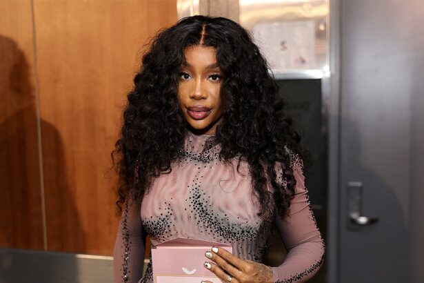 pop star sza lashes out at white house for evil n boring deportation post using her song 693ca6d1134c4