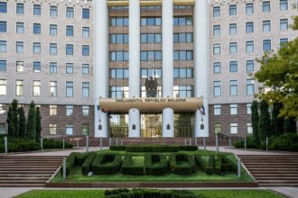 presiuni asupra scolilor romanesti din transnistria chisinaul cere tiraspolului sa opreasca intimidarile asupra elevilor si profesorilor 693927d66aab8