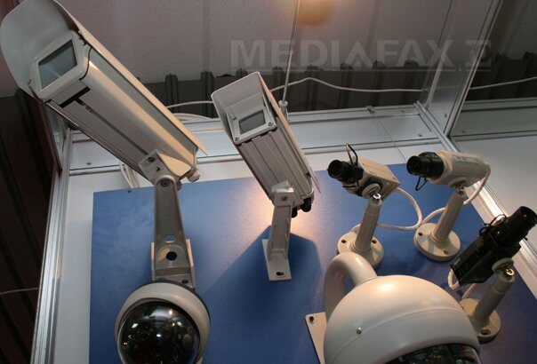 romania da in gropi dar e smart 10 000 de camere de supraveghere pe drumurile expres si nationale pentru monitorizarea si disciplinarea traficului 69314983ca869