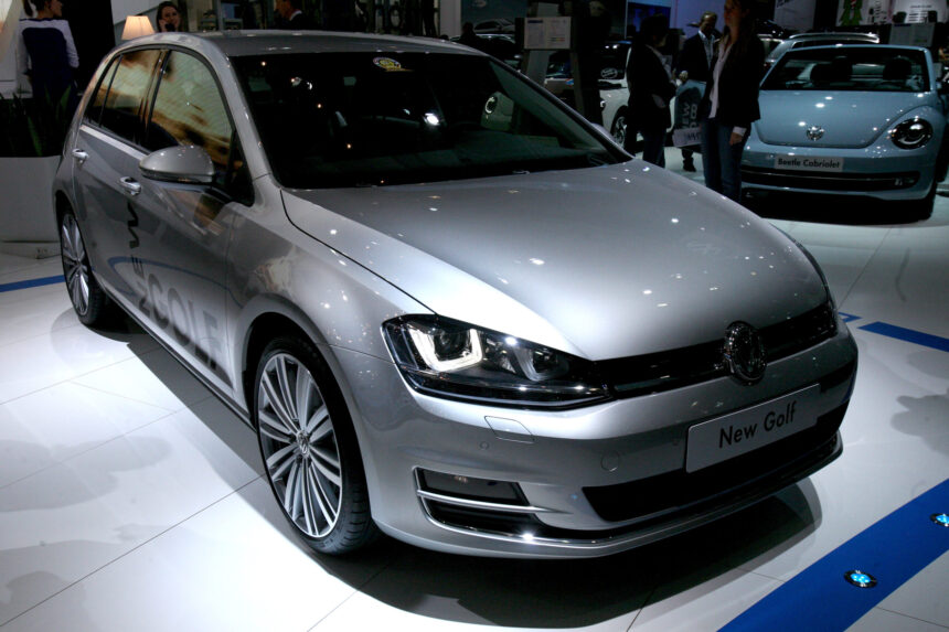 top 5 cele mai bine vandute masini second hand din romania in 2025 ce motorizari prefera romanii 694123ab39888