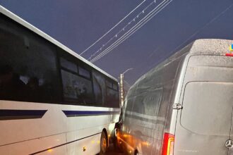 un autocar cu 40 de elevi implicat intr un accident pe un drum judetean din botosani 694397da536f5