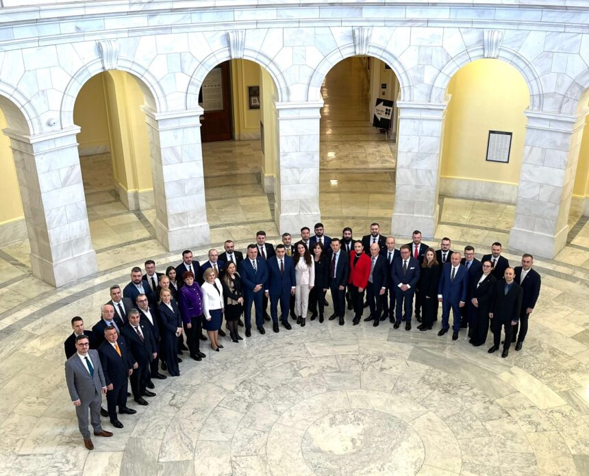 George Simion în Statele Unite, în cadrul unui eveniment politic dedicat democrației și alegerilor libere