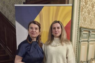 Dumitrița Albu la evenimentul „Întrevederi literare”, organizat de Ambasada României în Regatul Belgiei, la Bruxelles