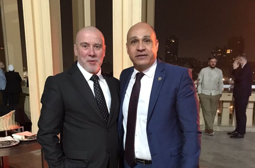 Jurnalistul Amr Yehia alături de ministrul român al Culturii, András István Demeter, la Cairo, în cadrul vizitei oficiale dedicate cooperării culturale româno-egiptene.