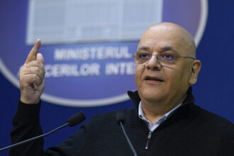 arafat avertizeaza asupra impactului retelelor sociale daca nu se iau masuri riscam ca generatiile viitoare sa aiba probleme foarte mari de integrare 697e33a31bea6