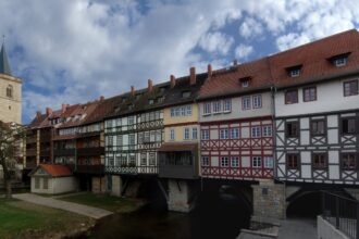 cel mai lung pod locuit din lume adaposteste 80 de rezidenti 696b5e3158d25