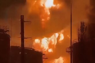 cinci persoane disparute dupa un incendiu la o fabrica alimentara din grecia 69770b32991ae