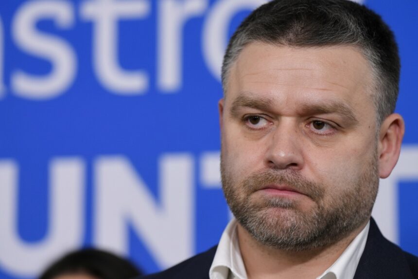 edited cine i a stricat planurile lui ciucu de a scumpi biletele stb 697b6791a9bd3