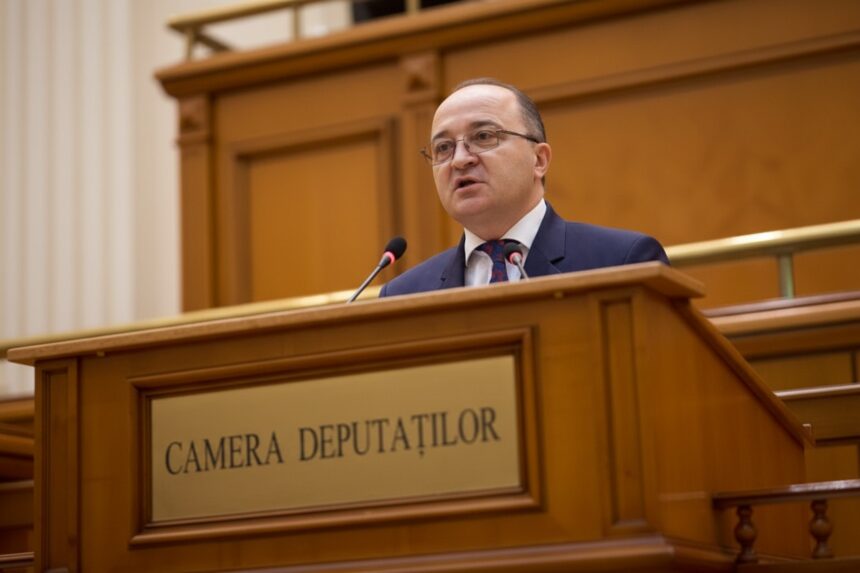 edited interdictie de intrare in ucraina pentru un deputat aur impins pe jos pana la linia de frontiera cu romania dezbracat pentru control corporal 697214f5b4d76