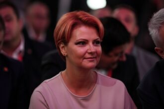 edited lia olguta vasilescu psd se afla intr o procedura de consultare daca bolojan mai ramane sau nu la guvernare 696e001e18598