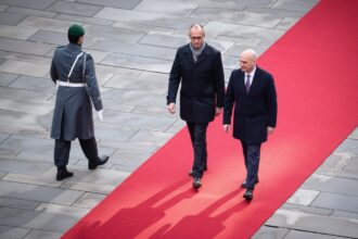 edited merz invitat la bucuresti de premierul ilie bolojan 697a7c84d8ddc