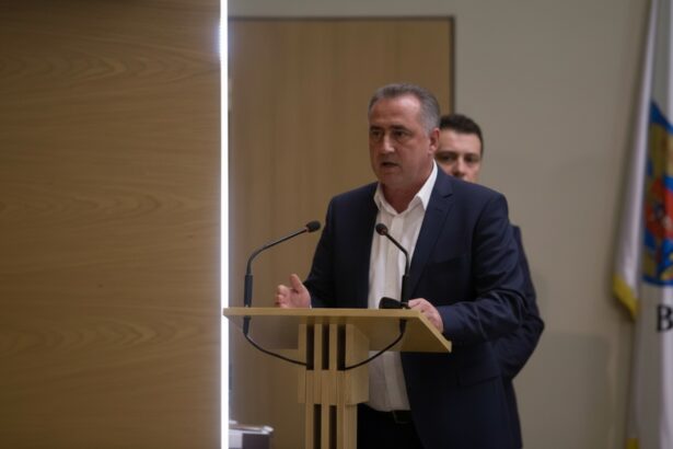 edited mihai savin este noul presedinte al autoritatii vamale romane 6977cd3f44549