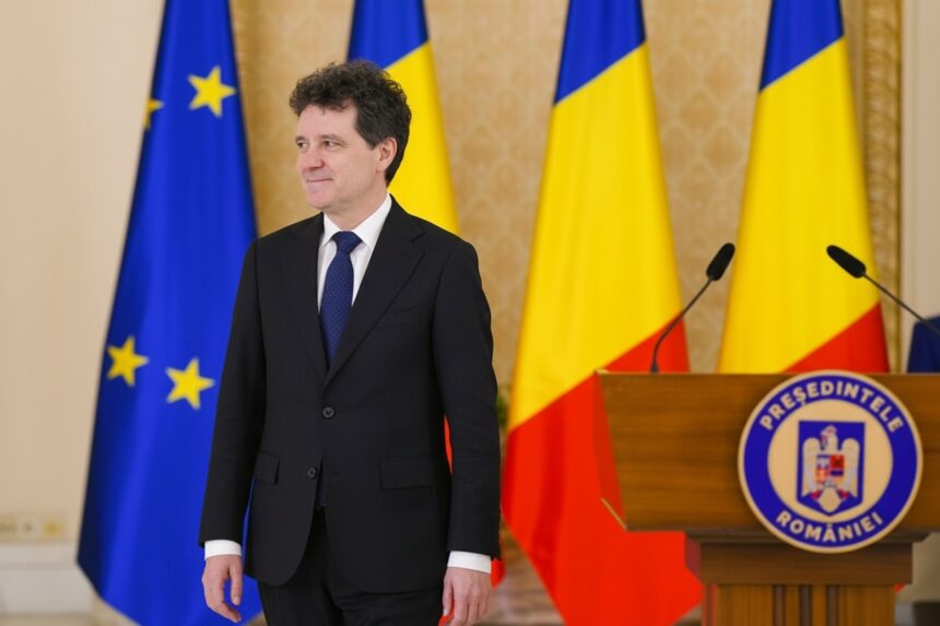 edited nicusor dan prezent la colegiul unirea din focsani cu ocazia aniversarii a 160 de ani de existenta traim intr o societate in care avem o confuzie de valori 6974789f61bb6