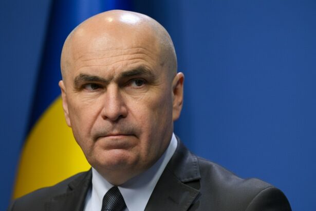 edited premierul ilie bolojan refuza exceptiile si se declara omul rau din sala in fata cererilor senatorului pnl nicoleta pauliuc surse 696e7c2021698