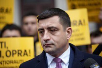 edited simion anunta ca aur va avea sediu la washington si ca va implementa politicile maga in domeniul sanatatii 697b6b5b96964