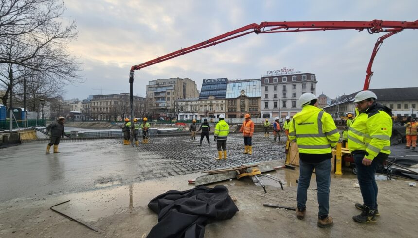 edited stadiul lucrarilor la planseul unirii a patra sectiune a noii placu de beton a fost turnata 6973cd2a52cbb