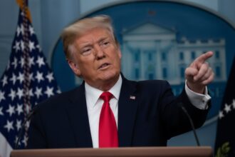 edited trump avertizeaza marea britanie asupra relatiilor cu china in timp ce starmer poarta discutii la beijing 697c5ffa3dc72