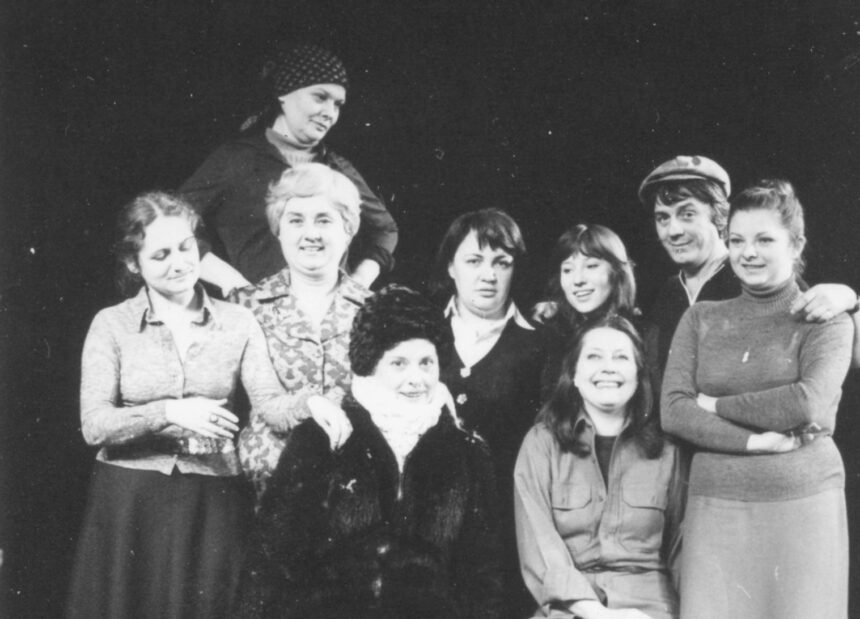 femeia la fin sa nu mai imprastie finul 697b9cb60af12