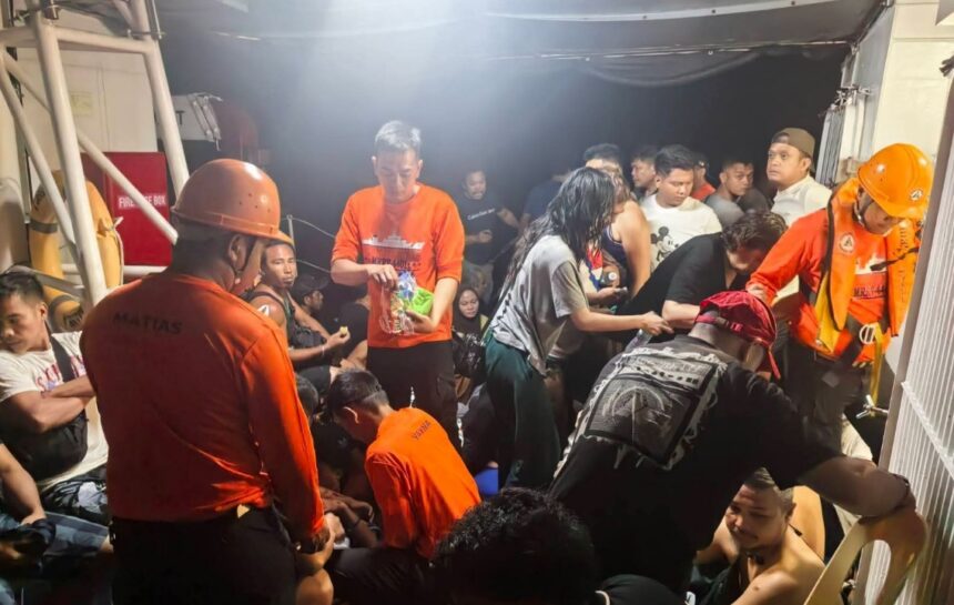 feribot cu peste 350 de persoane la bord scufundat in filipine cel putin 15 morti si zeci de disparuti 69771b24702a6