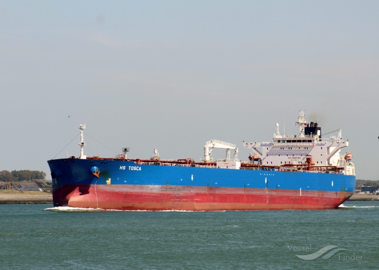 franta il retine pe capitanul unui petrolier suspectat ca opereaza in flota fantoma 6976469bad127