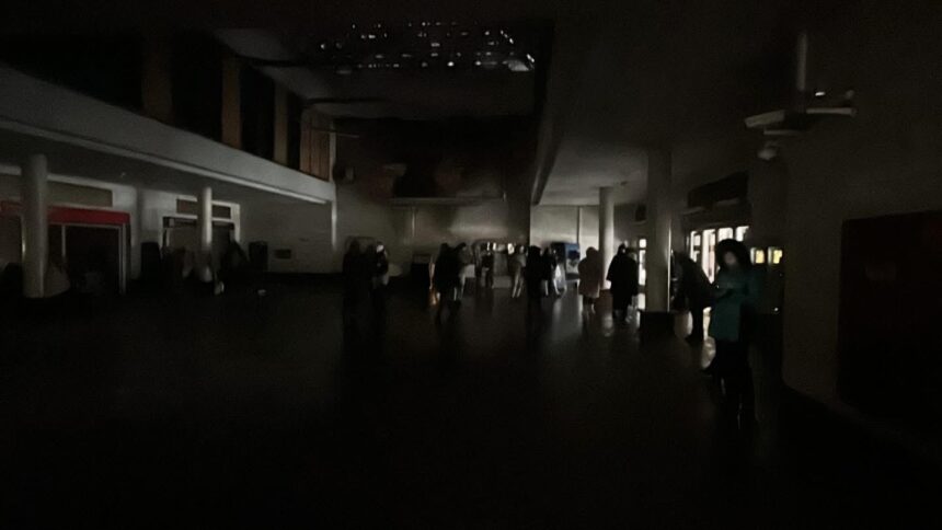 kievul e in soc dupa ce o pana masiva de curent a pus la pamant toata infrastructura 697df94b03a66